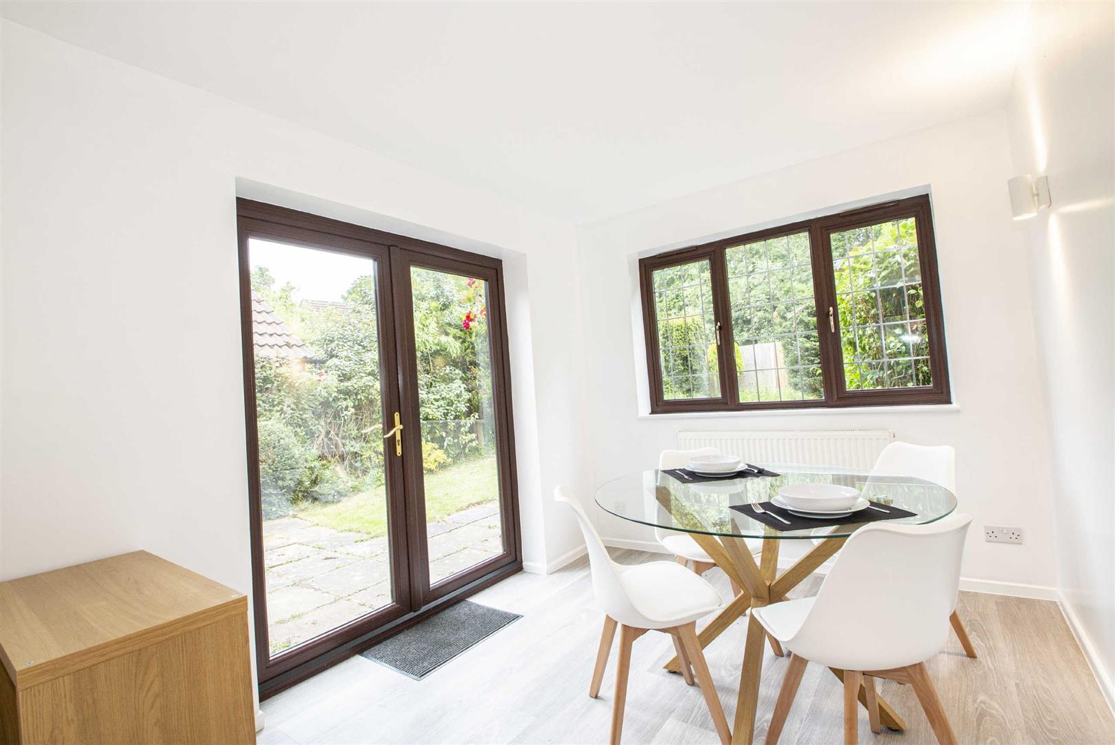 Caesars Close, Bancroft, Milton Keynes